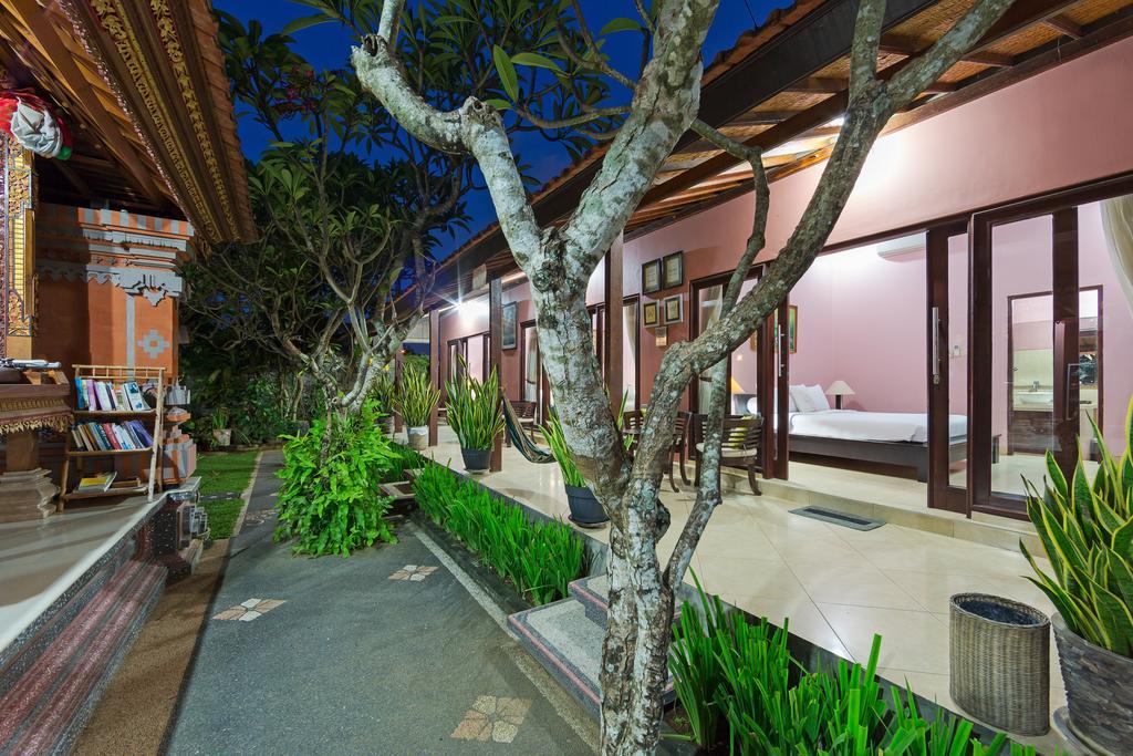Wayan'S Guesthouse Canggu  Exterior photo